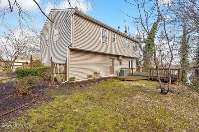 18 Rachele Court, Matawan, NJ 07747