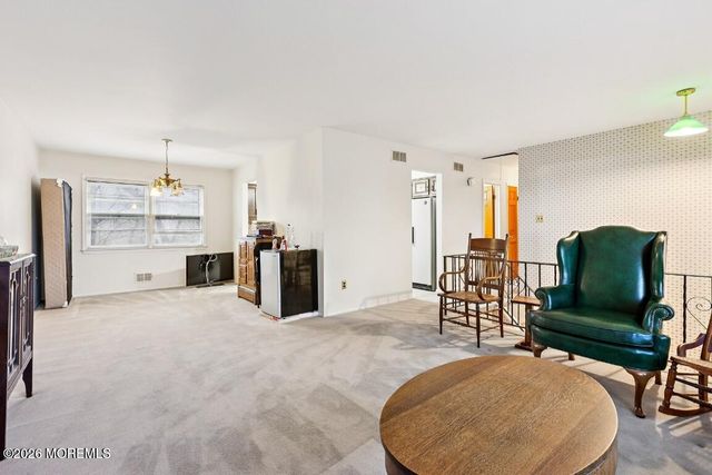 18 Rachele Court, Matawan, NJ 07747