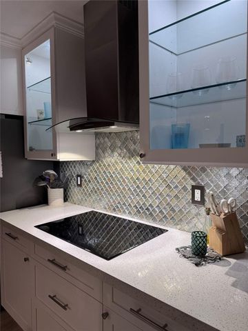 2160 NE 44th Court, Lighthouse Point, FL 33064