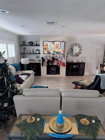 2160 NE 44th Court, Lighthouse Point, FL 33064