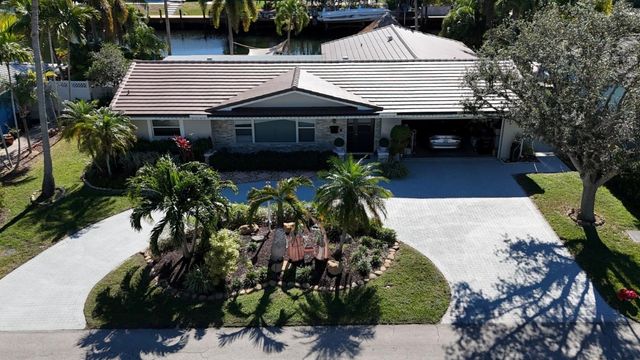 2160 NE 44th Court, Lighthouse Point, FL 33064