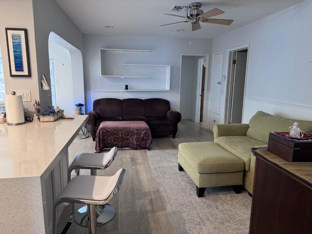 2160 NE 44th Court, Lighthouse Point, FL 33064