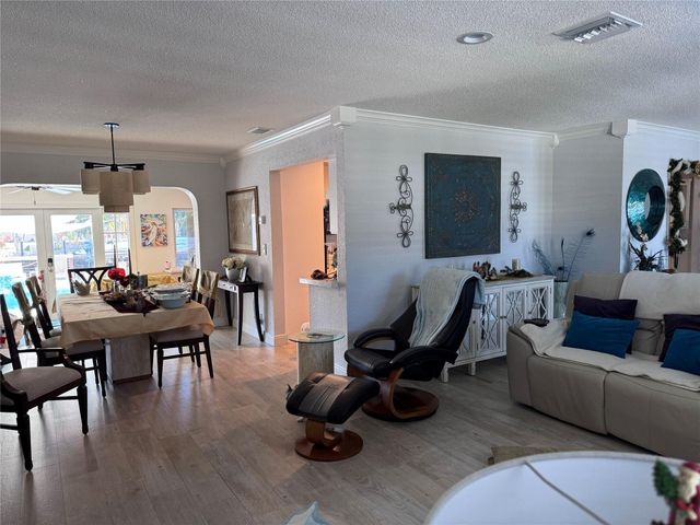 2160 NE 44th Court, Lighthouse Point, FL 33064