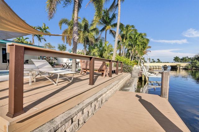 2160 NE 44th Court, Lighthouse Point, FL 33064