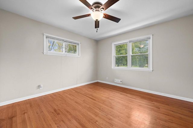 W126N7009 Highland DRIVE, Menomonee Falls, WI 53051