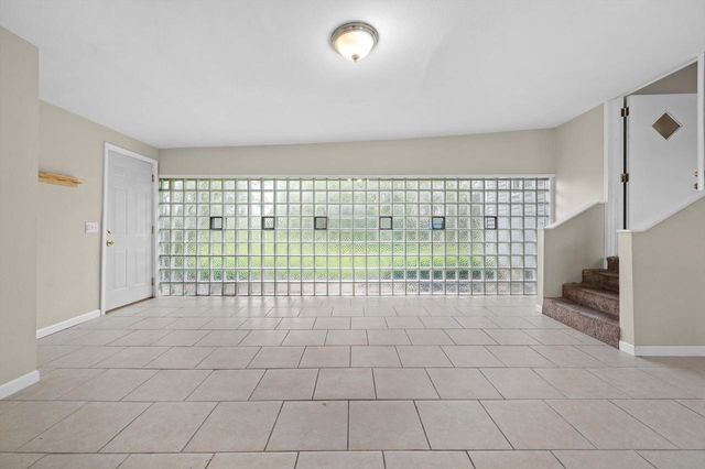 W126N7009 Highland DRIVE, Menomonee Falls, WI 53051