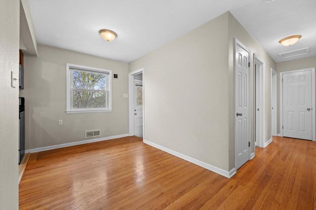 W126N7009 Highland DRIVE, Menomonee Falls, WI 53051