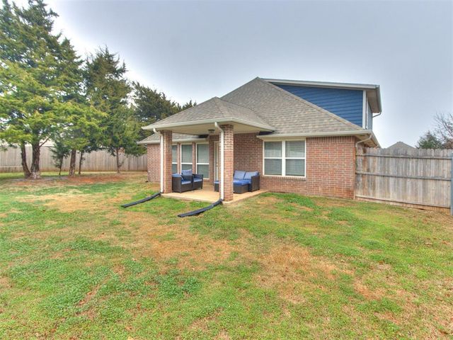 9137 Prairie Dog Drive, Edmond, OK 73034