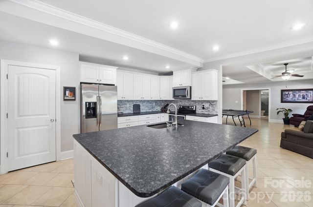 159 Riverchase Lane, Mooresville, NC 28115