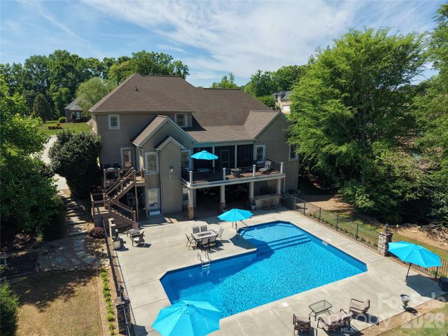 159 Riverchase Lane, Mooresville, NC 28115
