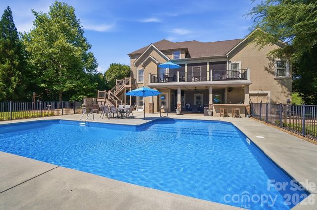 159 Riverchase Lane, Mooresville, NC 28115