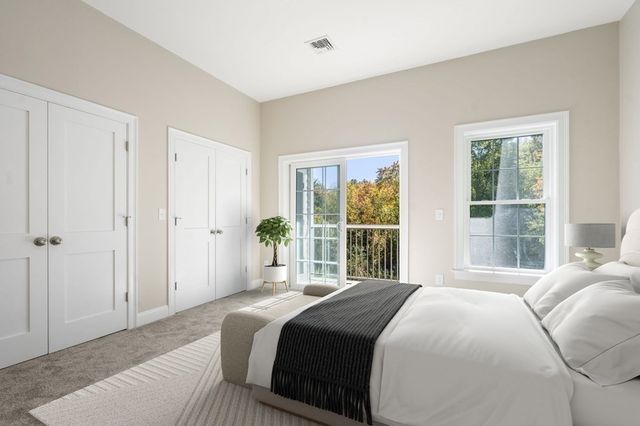 240 Main 302, Millis, MA 02054