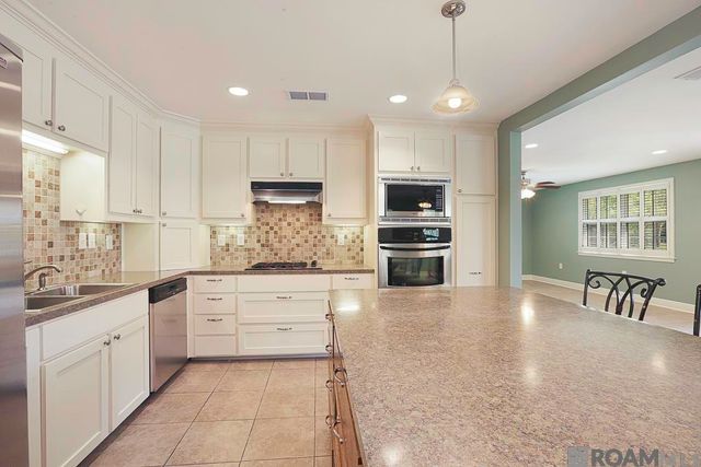 2166 Silverest Ave, Baton Rouge, LA 70816