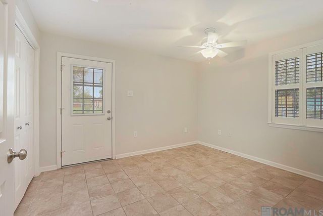 2166 Silverest Ave, Baton Rouge, LA 70816