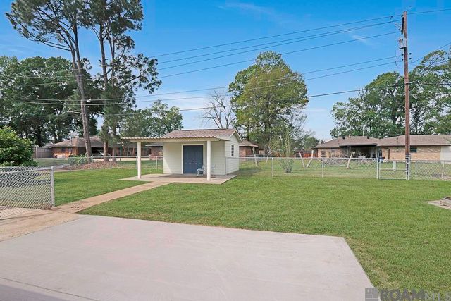 2166 Silverest Ave, Baton Rouge, LA 70816