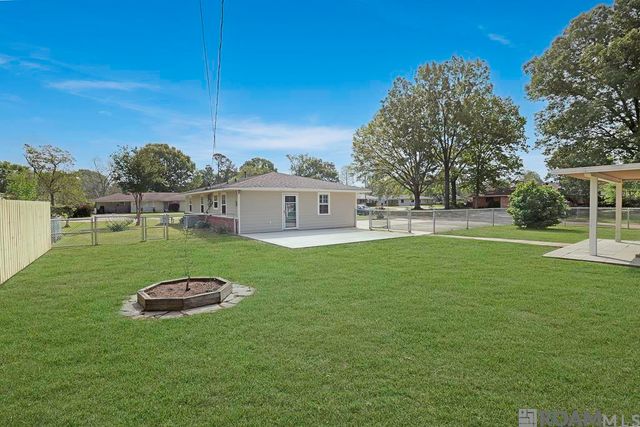 2166 Silverest Ave, Baton Rouge, LA 70816