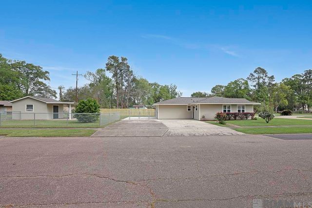 2166 Silverest Ave, Baton Rouge, LA 70816