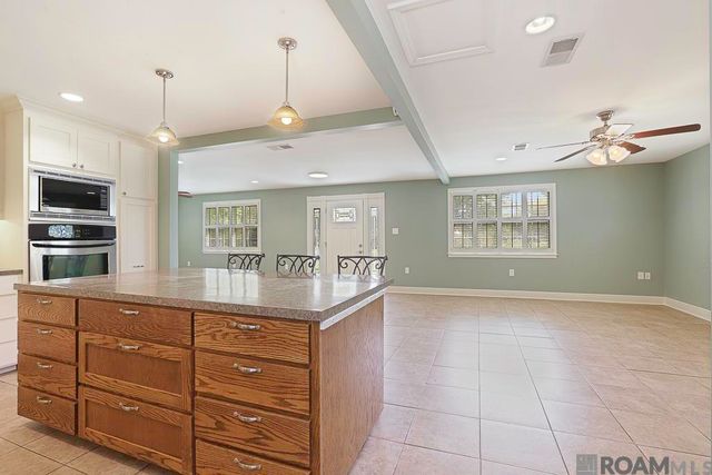 2166 Silverest Ave, Baton Rouge, LA 70816