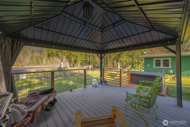 6070 Saxon Road, Acme, WA 98220