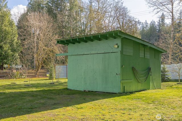 6070 Saxon Road, Acme, WA 98220