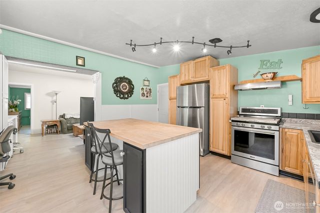 6070 Saxon Road, Acme, WA 98220