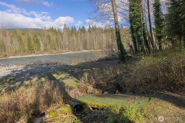 6070 Saxon Road, Acme, WA 98220