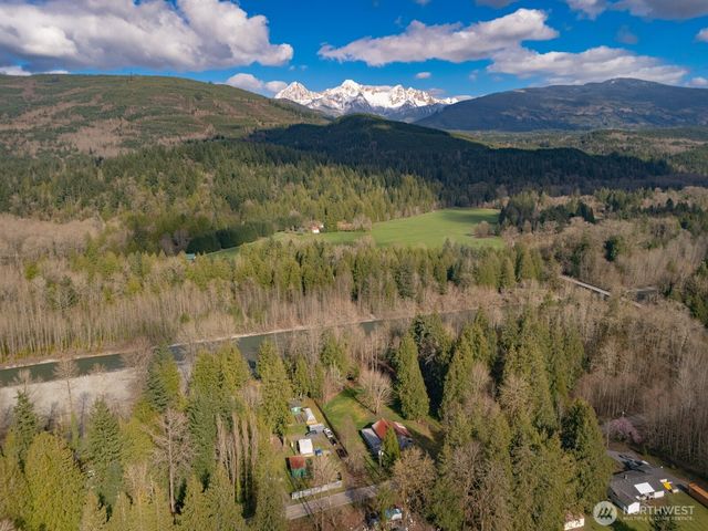 6070 Saxon Road, Acme, WA 98220