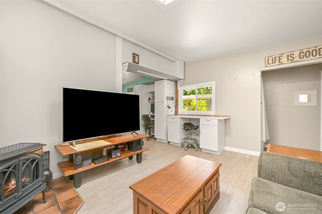 6070 Saxon Road, Acme, WA 98220