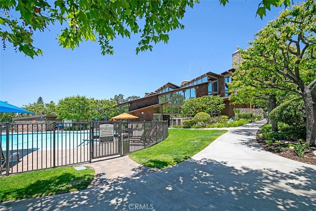 25132 Vista Serrano, Lake Forest, CA 92630