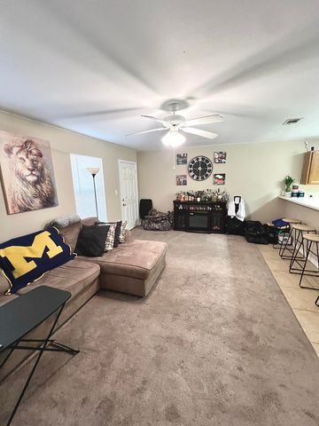 10 SE Park Circle A4, Fort Walton Beach, FL 32548