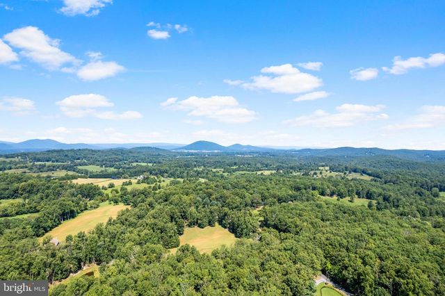 6727 BULL MOOSE CT, Marshall, VA 20115
