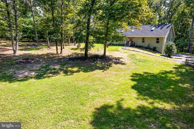 6727 BULL MOOSE CT, Marshall, VA 20115