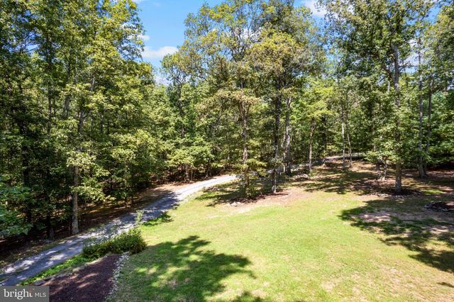6727 BULL MOOSE CT, Marshall, VA 20115