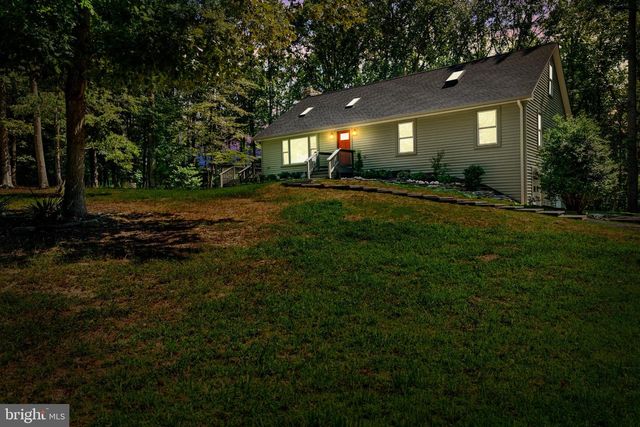 6727 BULL MOOSE CT, Marshall, VA 20115