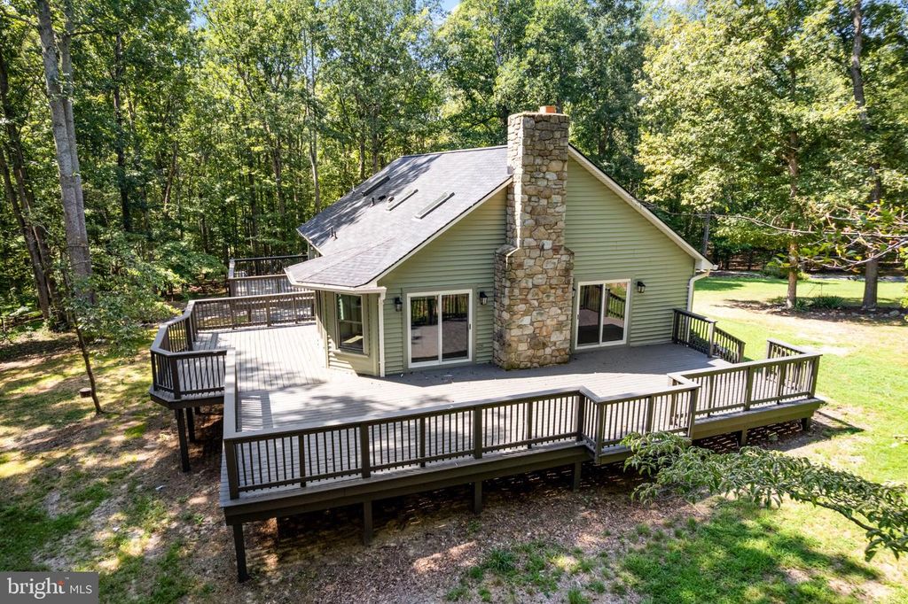6727 BULL MOOSE CT, Marshall, VA 20115