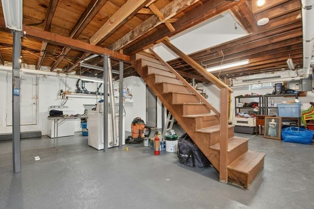 94 Spruce St, Framingham, MA 01701