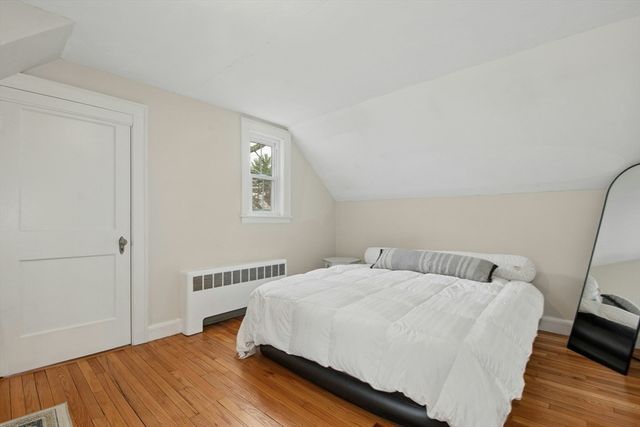 94 Spruce St, Framingham, MA 01701