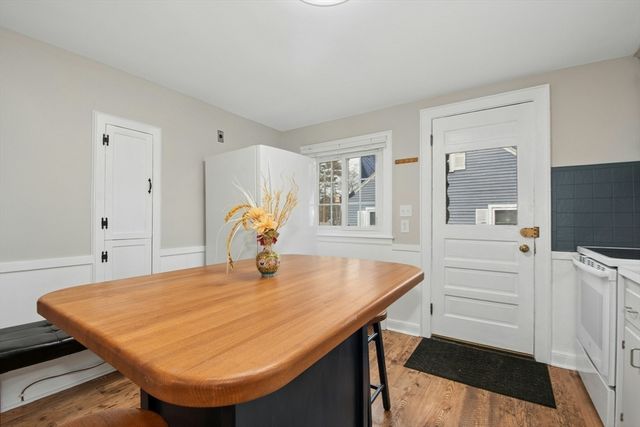 94 Spruce St, Framingham, MA 01701