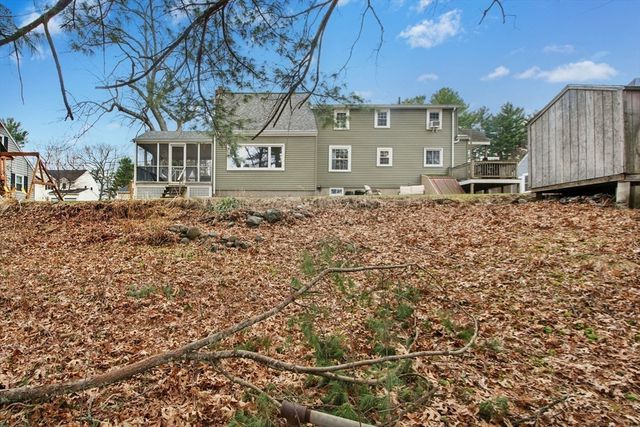 94 Spruce St, Framingham, MA 01701