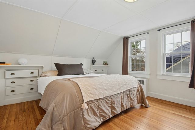 94 Spruce St, Framingham, MA 01701