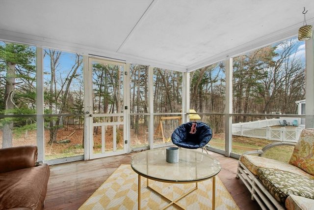 94 Spruce St, Framingham, MA 01701