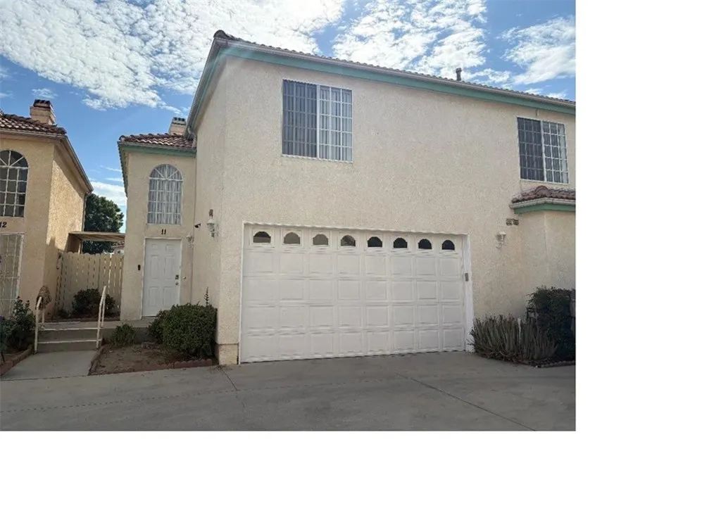 9245 Woodman 11, Arleta, CA 91331