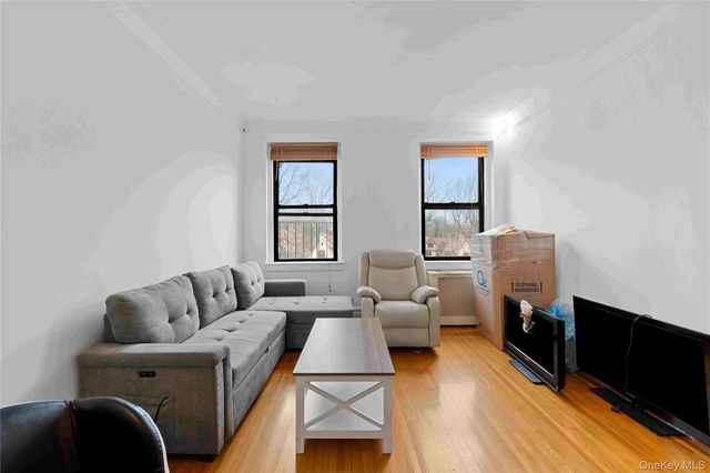 77-16 Austin Street 4L, Forest Hills, NY 11375