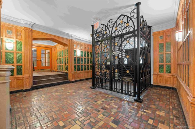 77-16 Austin Street 4L, Forest Hills, NY 11375