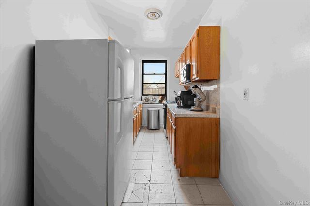 77-16 Austin Street 4L, Forest Hills, NY 11375