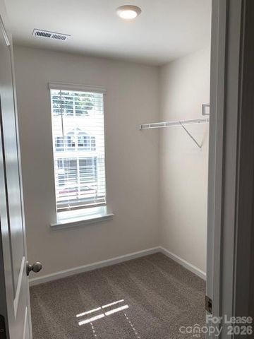 8028 Murray Branch Drive, Charlotte, NC 28216