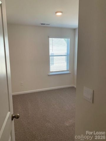 8028 Murray Branch Drive, Charlotte, NC 28216