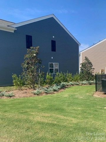 8028 Murray Branch Drive, Charlotte, NC 28216