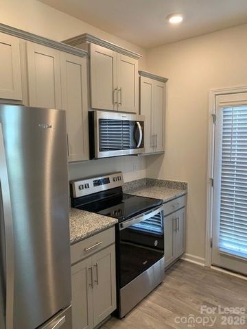 8028 Murray Branch Drive, Charlotte, NC 28216