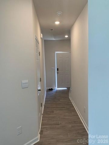 8028 Murray Branch Drive, Charlotte, NC 28216